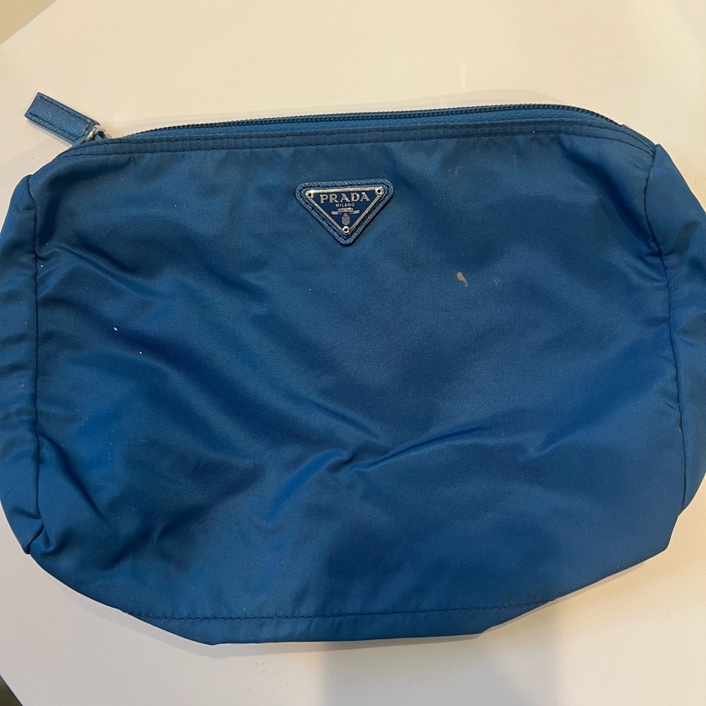 Prada authentic makeup/toiletry  bag ❤️